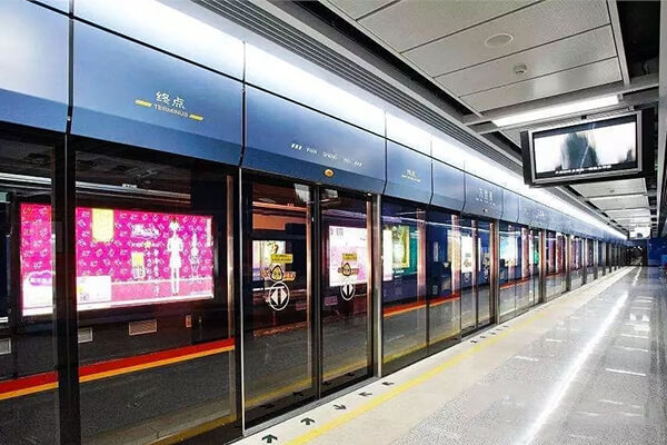 工業(yè)顯示器用于智慧交通地鐵